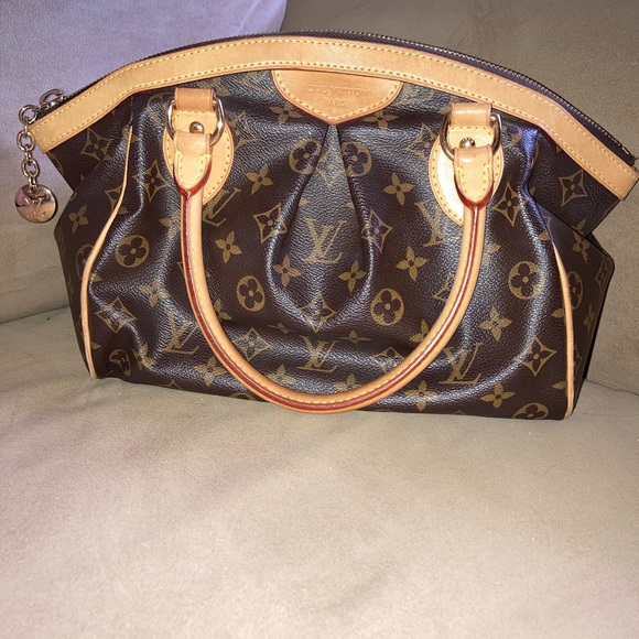 Louis Vuitton Handbags - Louis Vuitton tivoli